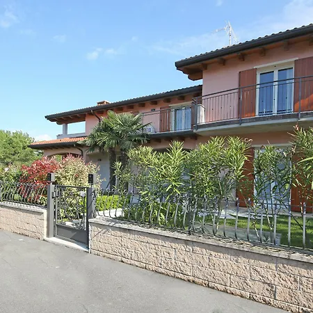 Aurora Apartment Sirmione